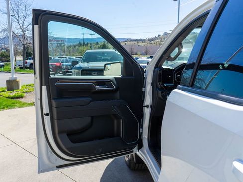 New 2026 GMC Sierra 1500 Elevation AWD/4WD image 15