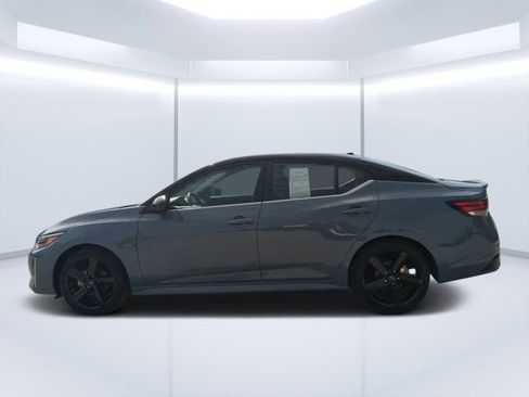 Used 2024 Nissan Sentra SR FWD image 6