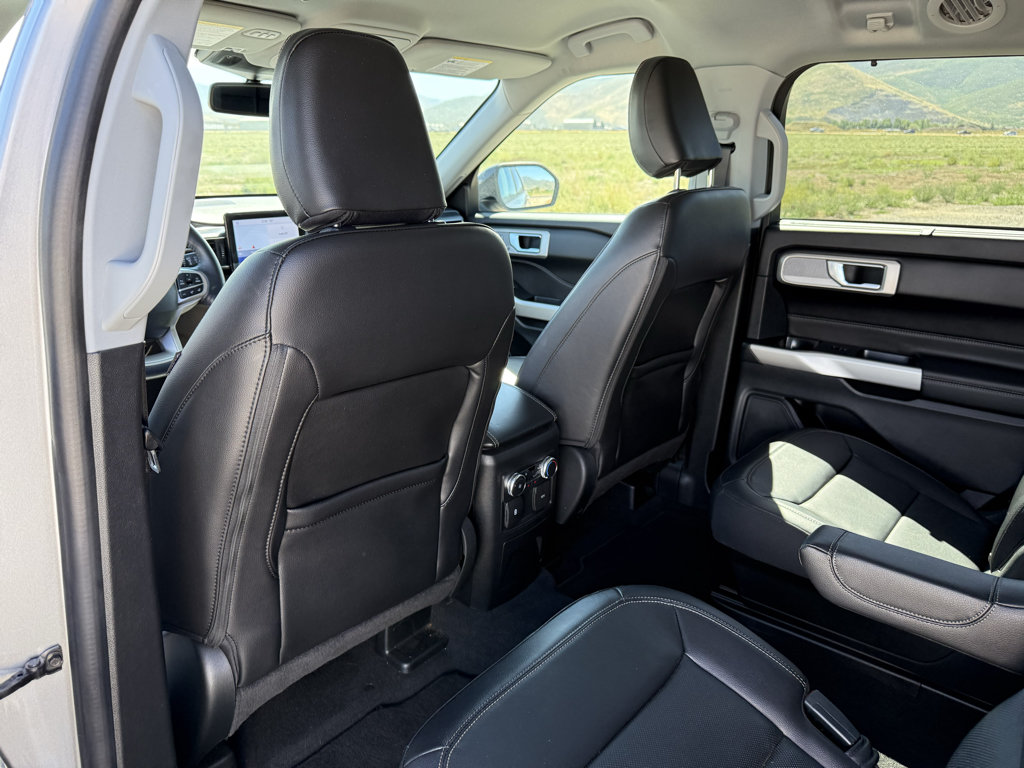 Used 2022 Ford Explorer Limited AWD/4WD image 28