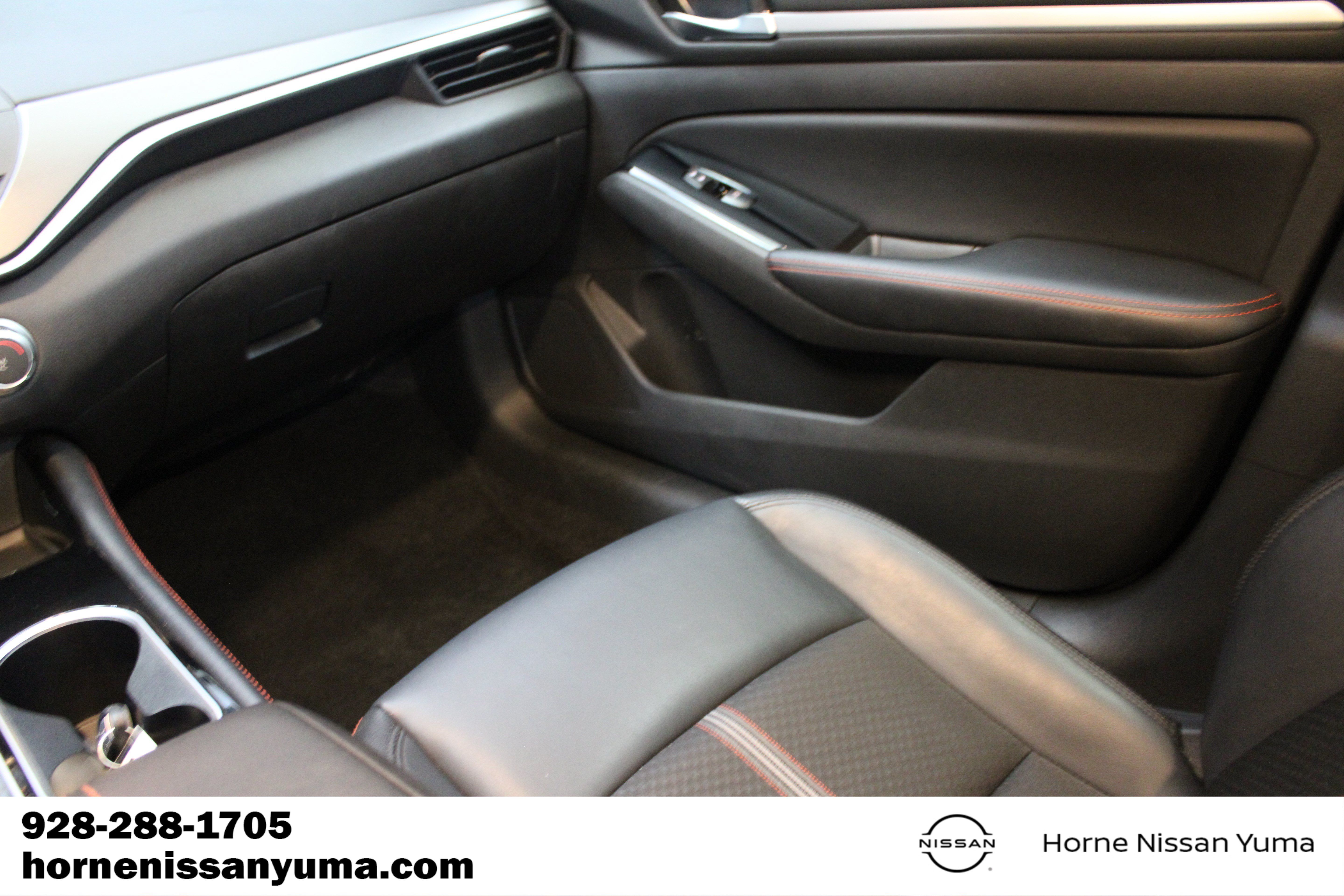Used 2025 Nissan Altima 2.5 SR AWD/4WD image 11