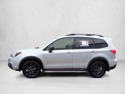 Used 2018 Subaru Forester 2.5i Premium w/ Popular Package #3B AWD/4WD image 2
