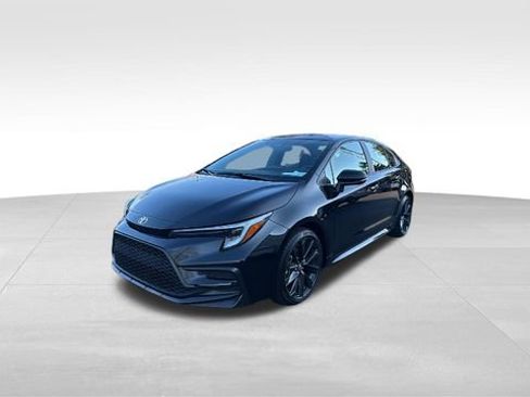 Used 2024 Toyota Corolla SE FWD image 3