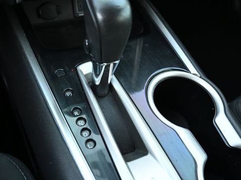 Used 2019 Nissan Pathfinder SV FWD image 23