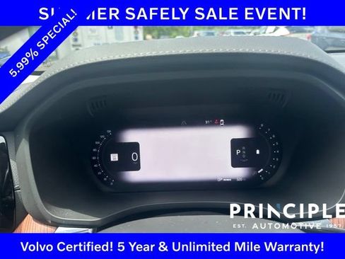 Certified 2023 Volvo XC60 B5 Ultimate w/ Climate Package FWD image 28