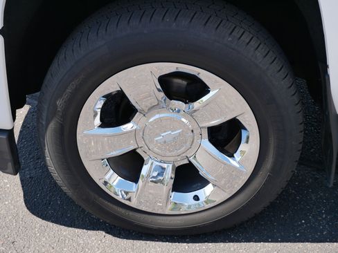 Used 2017 Chevrolet Silverado 1500 LTZ Z71 w/ LTZ Plus Package AWD/4WD image 15