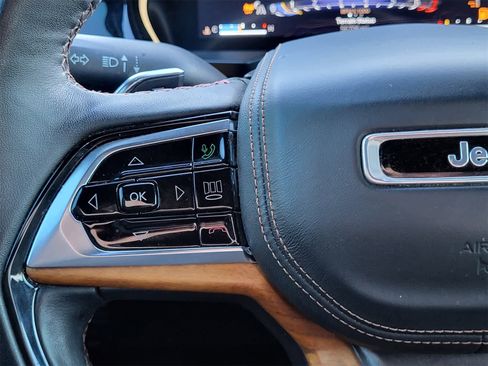 Used 2023 Jeep Grand Cherokee Summit image 26