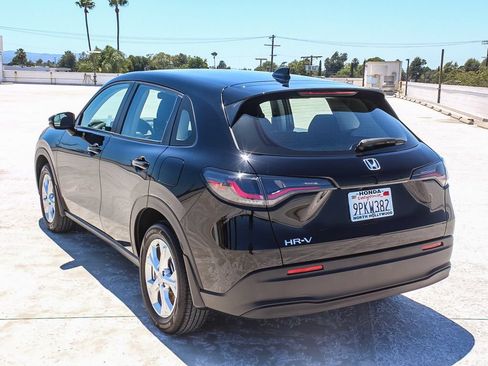 Certified 2025 Honda HR-V LX image 4
