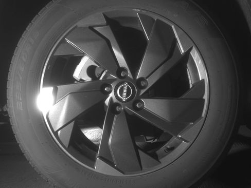 Used 2025 Nissan Rogue SV image 15