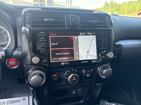 Used 2021 Toyota 4Runner TRD Off-Road Premium w/ Moonroof Package AWD/4WD image 14