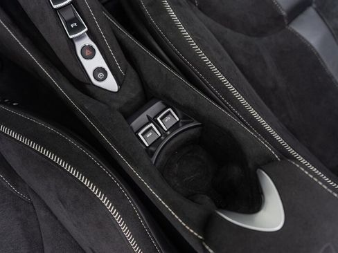 Used 2024 McLaren 750S Spider RWD image 79