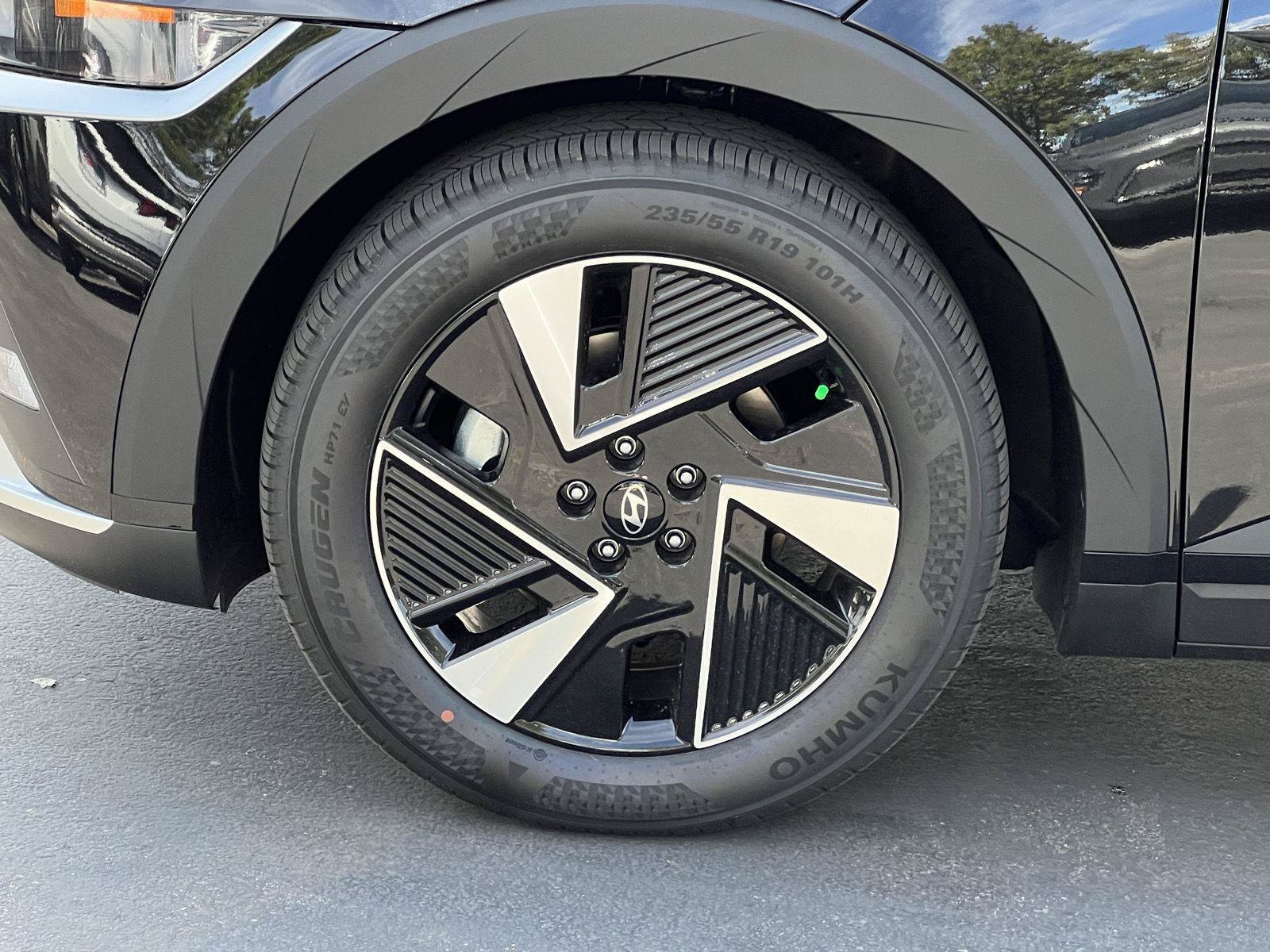 New 2027 Hyundai Ioniq 5 SEL AWD/4WD image 13
