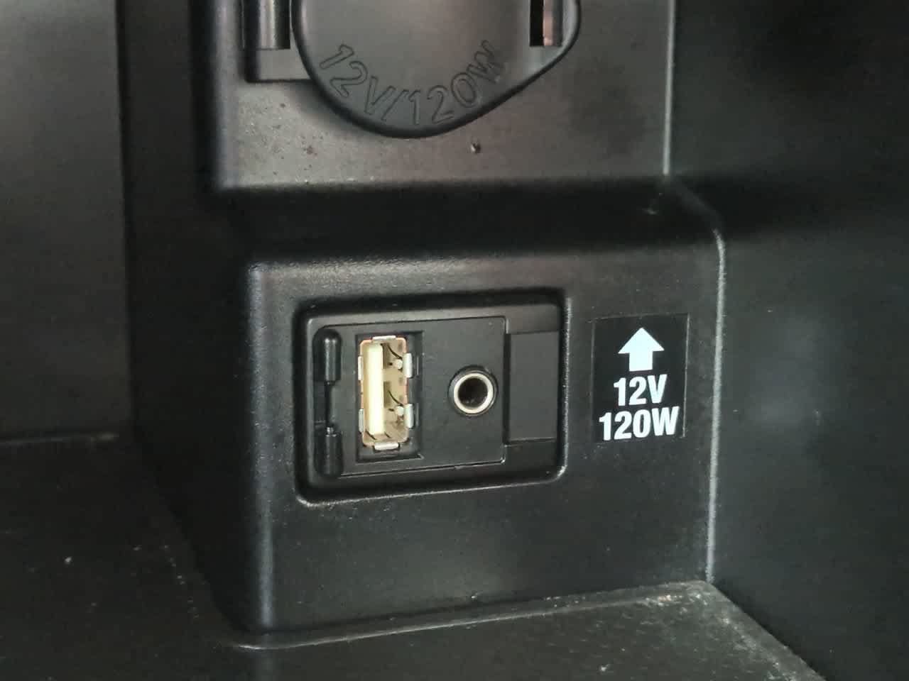 Used 2014 Toyota Camry SE FWD image 20