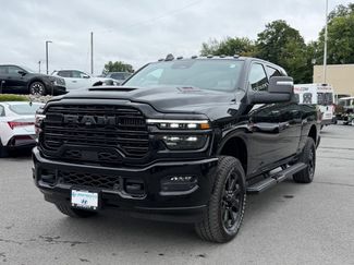 Used 2025 RAM 2500 Laramie AWD/4WD video 3