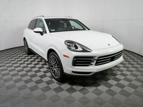 Certified 2019 Porsche Cayenne S AWD/4WD image 29