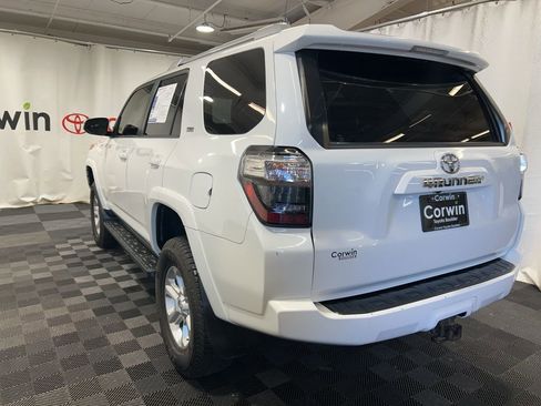 Used 2016 Toyota 4Runner SR5 image 5