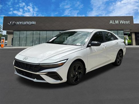 Used 2026 Hyundai Elantra Sport FWD image 1