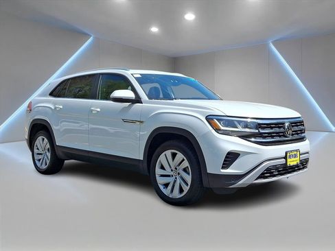 Used 2023 Volkswagen Atlas Cross Sport SE w/ Panoramic Sunroof Package AWD/4WD image 3
