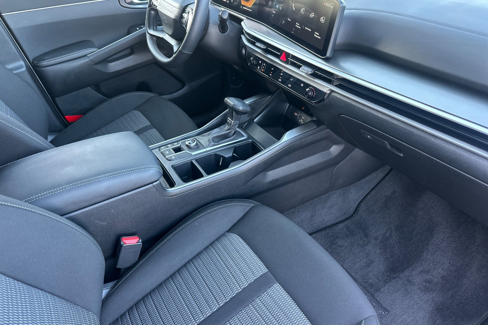 Certified 2026 Kia Sorento LX FWD image 20