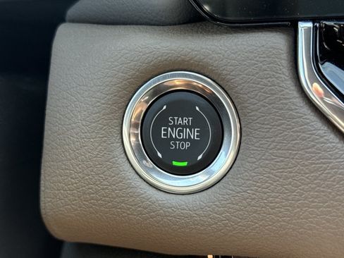 New 2026 GMC Canyon Denali w/ LPO, Denali Black Edition AWD/4WD image 20