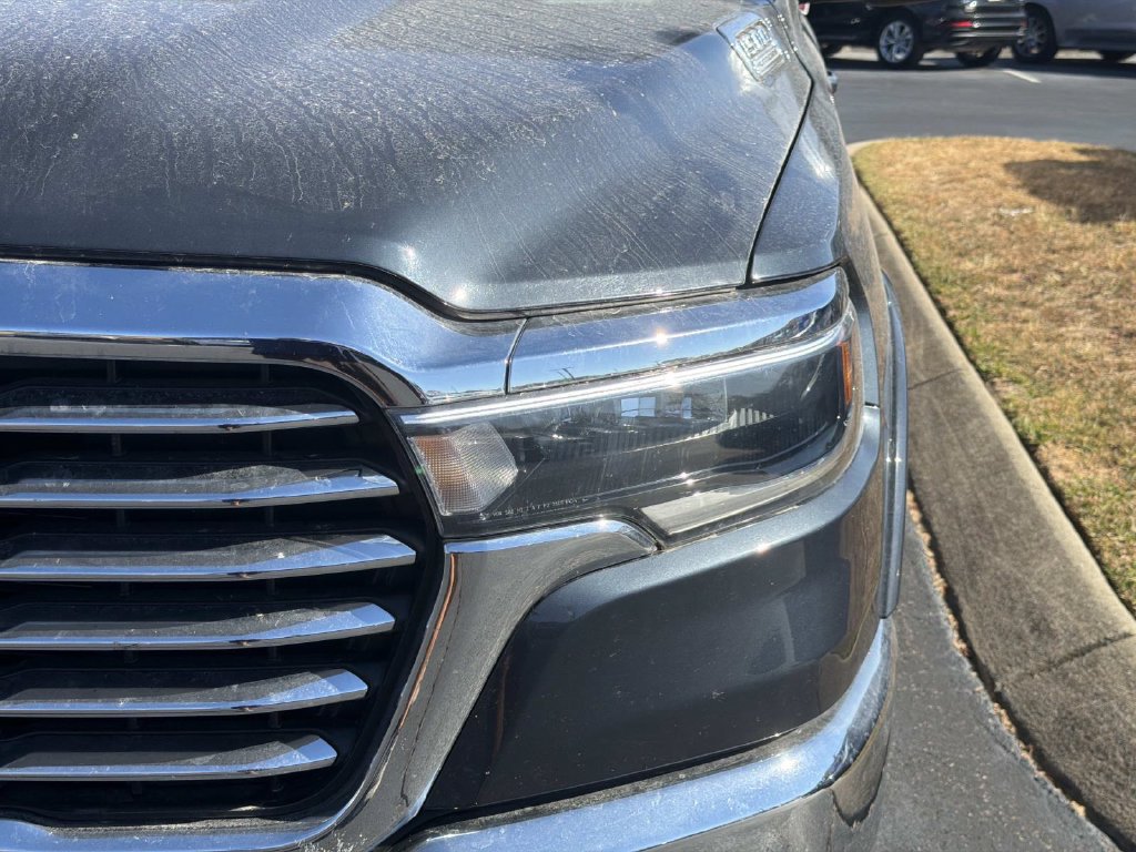 Used 2026 RAM 1500 Laramie AWD/4WD image 6