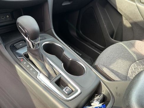 Used 2024 Chevrolet Equinox LT image 30