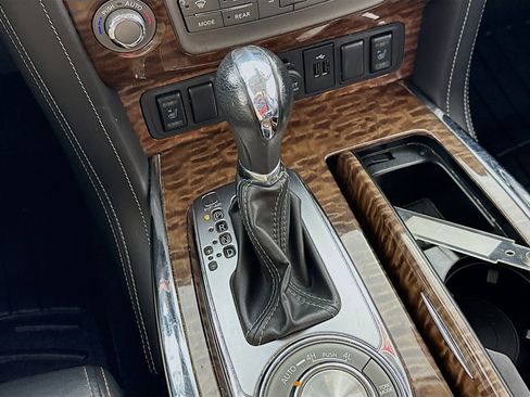 Used 2020 Nissan Armada SL w/ Premium Package image 21