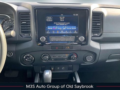 Used 2023 Nissan Frontier SV w/ Midnight Edition Package image 10