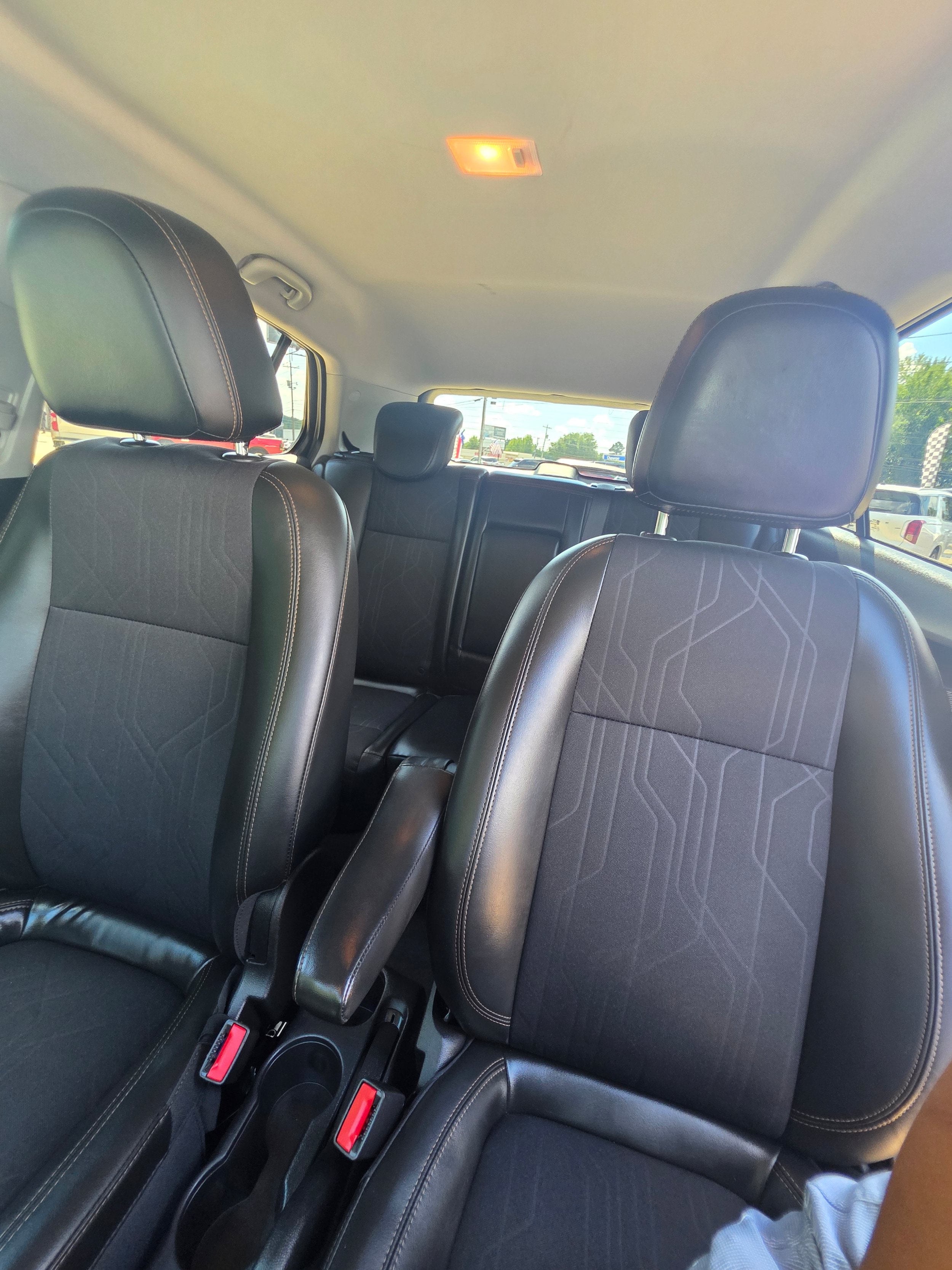 Used 2020 Chevrolet Trax LT w/ LT Convenience Package FWD image 19