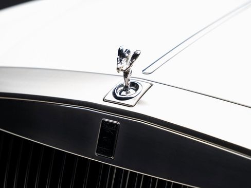 Used 2013 Rolls-Royce Phantom Drophead Coupe RWD image 16