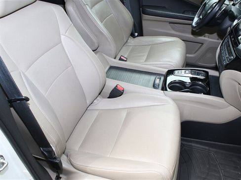 Used 2018 Honda Pilot Elite image 9