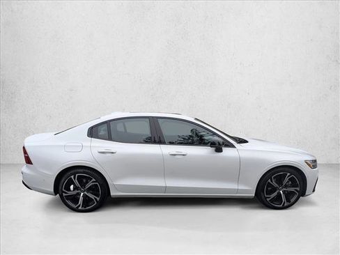 Used 2023 Volvo S60 B5 Plus w/ Protection Package Premier image 4