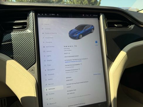 Used 2019 Tesla Model S Performance AWD/4WD image 33