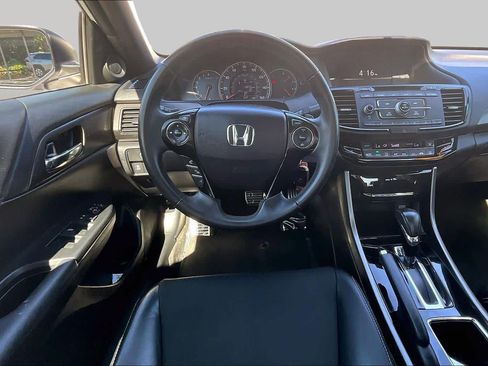 Used 2016 Honda Accord Sport image 5