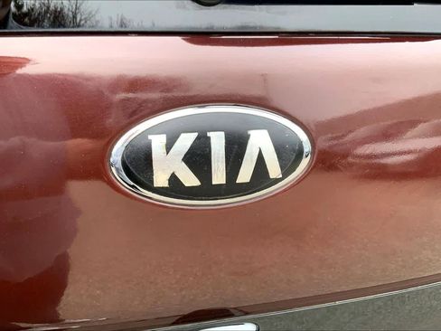Used 2017 Kia Soul + FWD image 33
