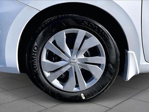 New 2025 Nissan Versa S image 11