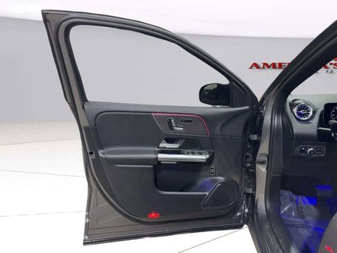 Used 2021 Mercedes-Benz GLA 250 4MATIC w/ Premium Package image 22