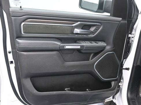 Used 2025 RAM 1500 Laramie image 9