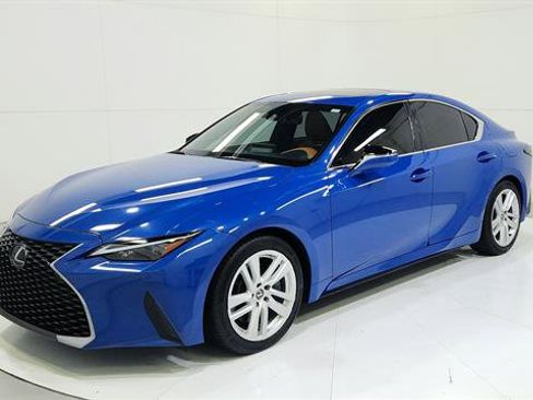 Used 2023 Lexus IS 300 w/ Comfort Package image 3