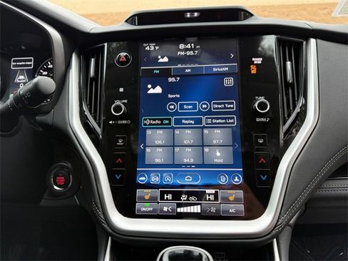 Used 2023 Subaru Outback Limited image 21