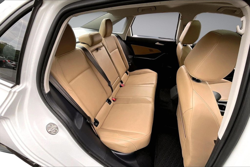 Used 2019 Volkswagen Jetta SEL FWD image 25