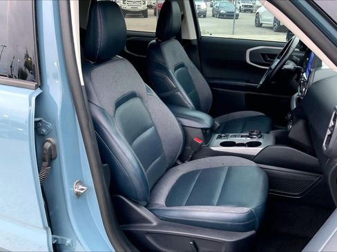 Used 2021 Ford Bronco Sport Outer Banks w/ Outer Banks Package (96D) image 9