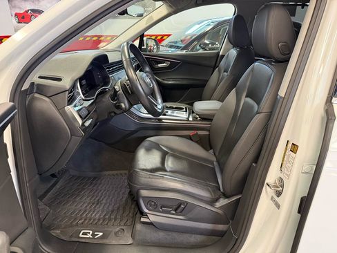 Used 2022 Audi Q7 3.0T Premium Plus w/ Premium Plus Package AWD/4WD image 29