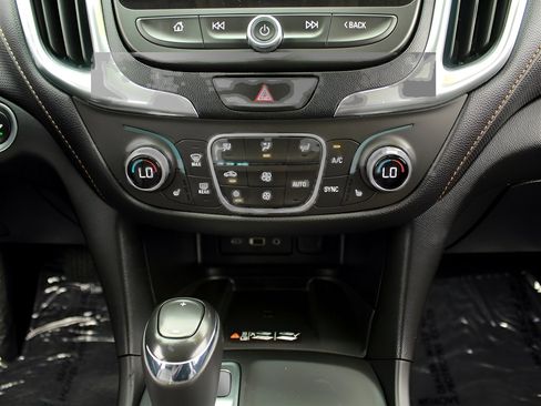 Used 2019 Chevrolet Equinox Premier image 24