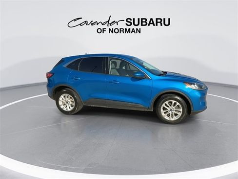 Used 2021 Ford Escape SE image 4