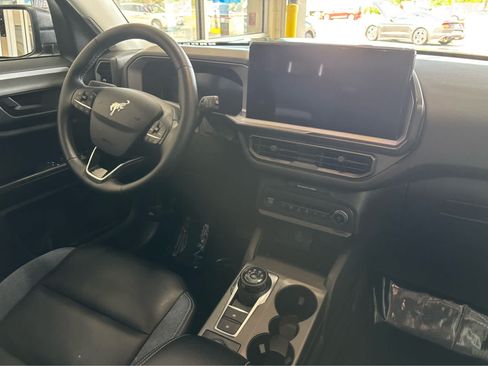 Used 2025 Ford Bronco Sport Outer Banks w/ Outer Banks Tech Package+ AWD/4WD image 13