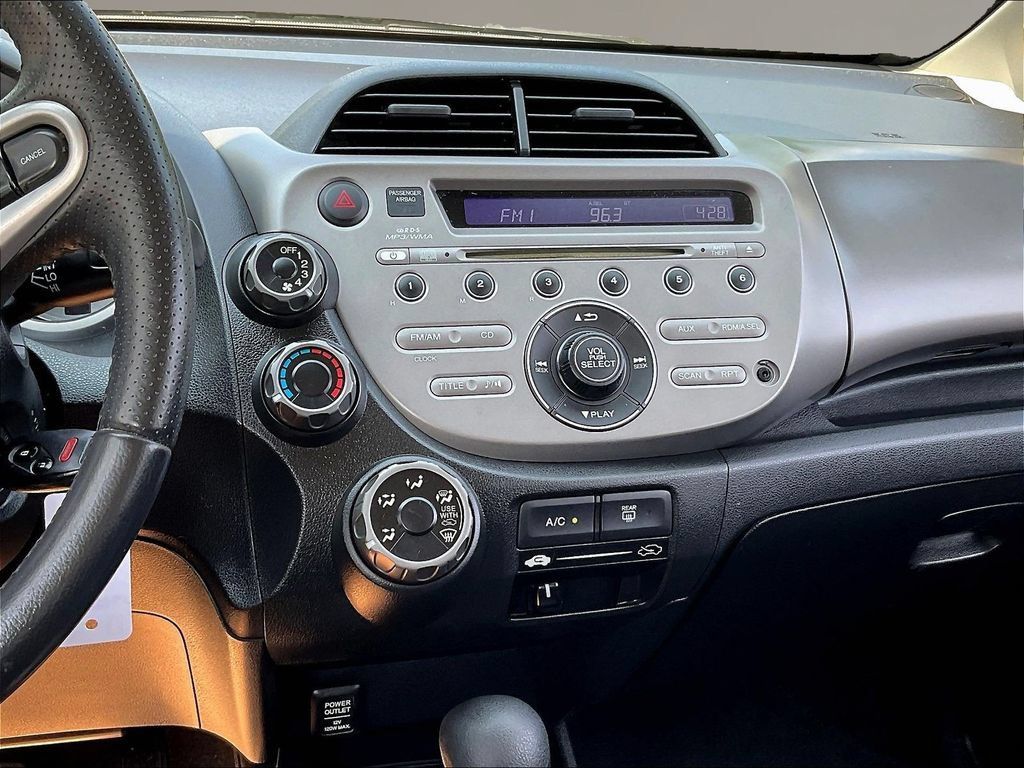 Used 2009 Honda Fit Sport image 9