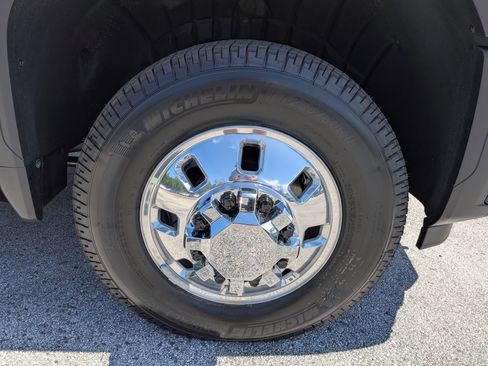 New 2026 GMC Sierra 3500 Denali image 12