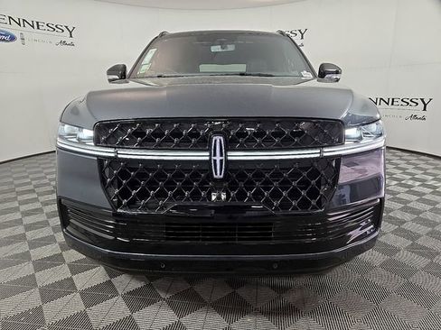 New 2025 Lincoln Navigator L Reserve w/ Jet Appearance Package AWD/4WD image 3