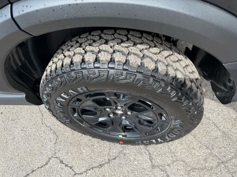 New 2025 Ford Bronco Sport Badlands w/ Sasquatch Badlands Package AWD/4WD image 4
