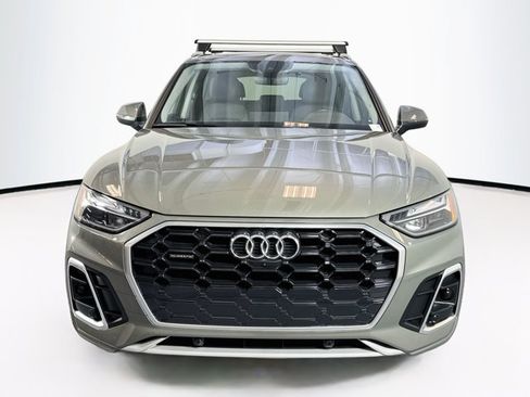 Used 2023 Audi Q5 2.0T Premium Plus w/ Premium Plus Package AWD/4WD image 2